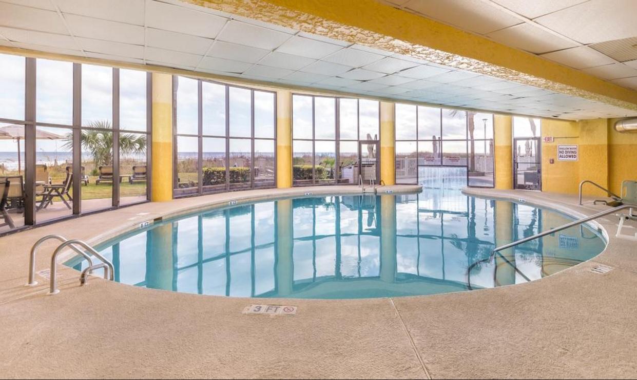 Отель Club Wyndham Westwinds Atlantic Beach Экстерьер фото