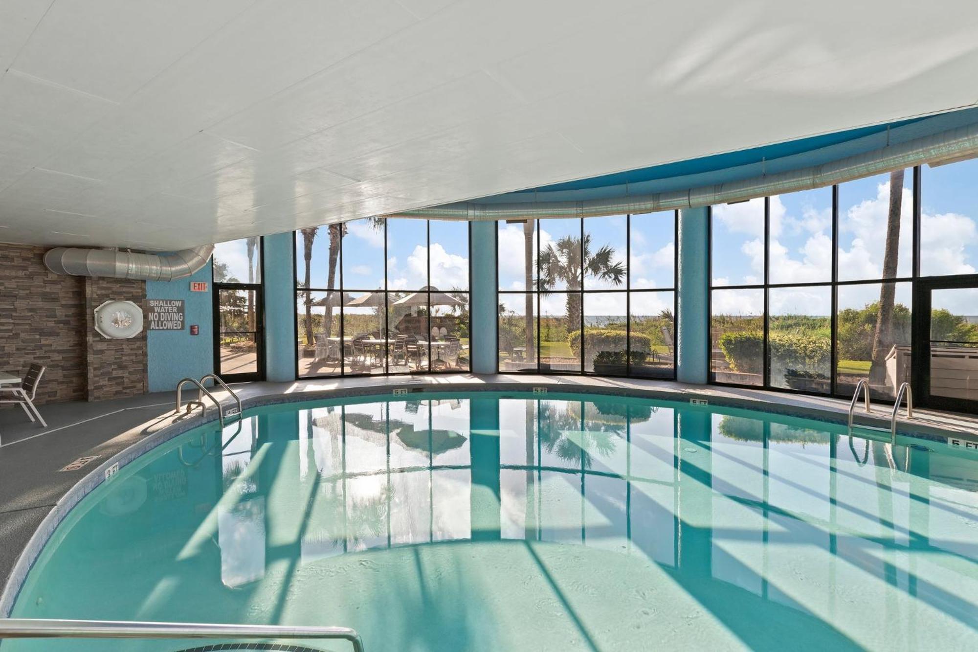 Отель Club Wyndham Westwinds Atlantic Beach Экстерьер фото