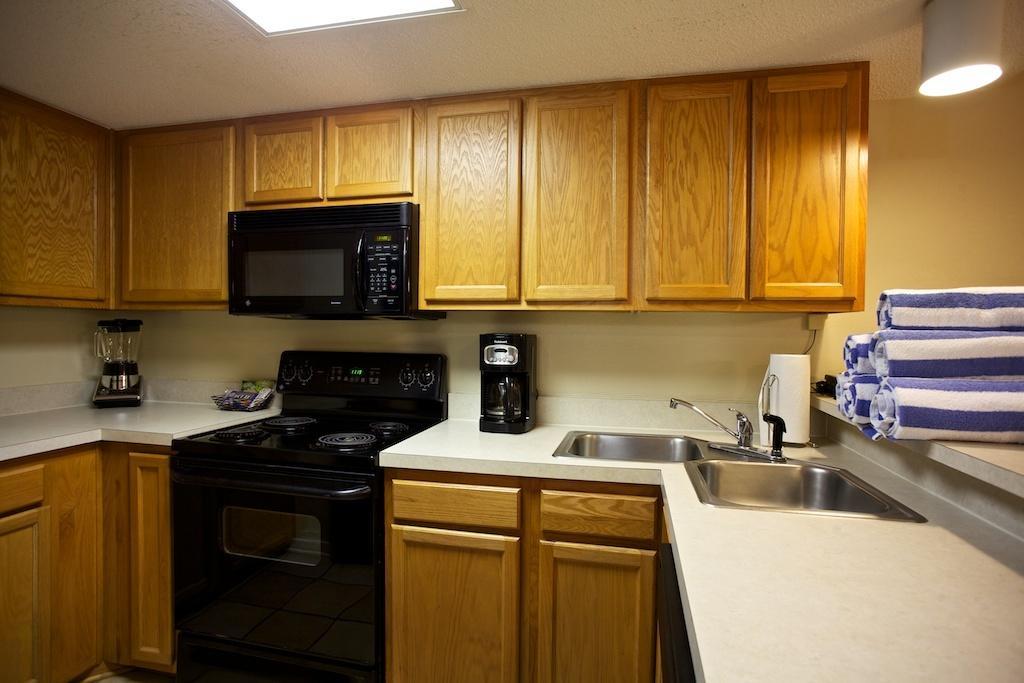 Отель Club Wyndham Westwinds Atlantic Beach Номер фото